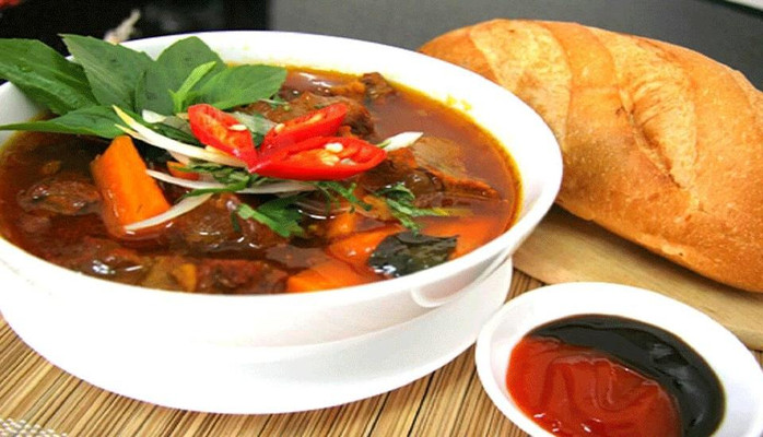 Phở, Hủ Tiếu, Bò Kho & Cơm Trưa