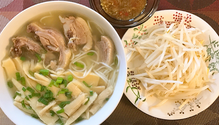 Bún Măng Gà Gia Truyền