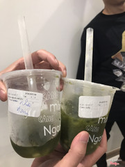 Rõ là 2 ly cùng size, ghi L mà size M là thế nào nhỉ ????