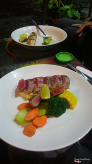 Tuna steak