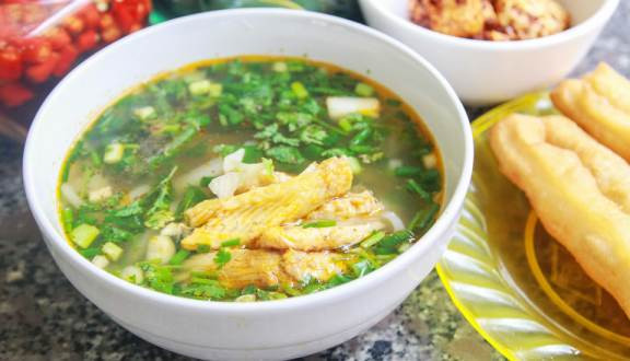 Bánh Canh Bột Gạo Cá Lóc - Trương Công Định