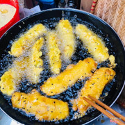 Bánh chuối mỏ khoét