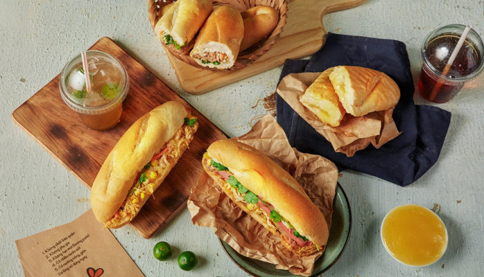 Bánh Mì Vợ Ong Vàng - 141 Trần Đại Nghĩa