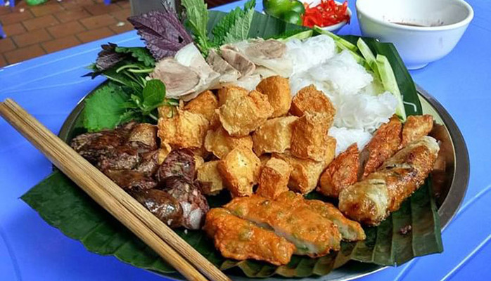 Dương Anh Quán - Bún Đậu, Giả Cầy