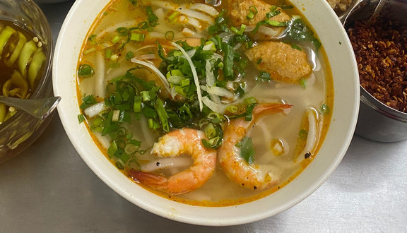 Bé Hiền - Bánh Canh Cá Lóc - Hoàng Diệu