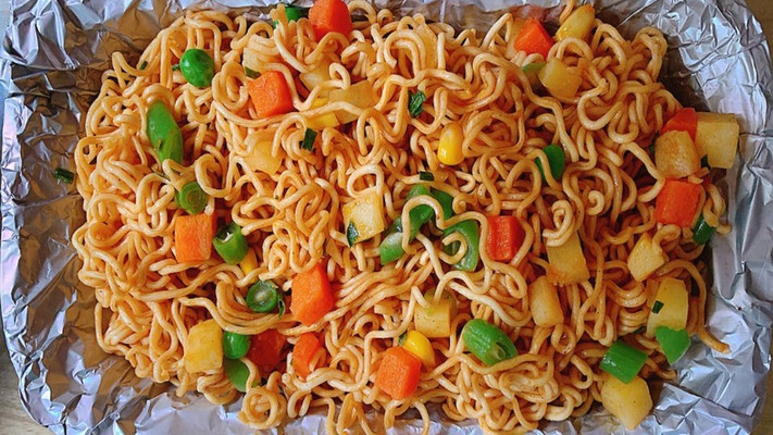 Đức Food - Cơm Sườn, Gà & Mì Trộn Indomie - Đại Kim