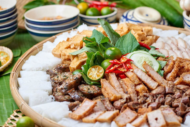 Bún Đậu Mẹt Khánh Linh - Lô Bãi Trống