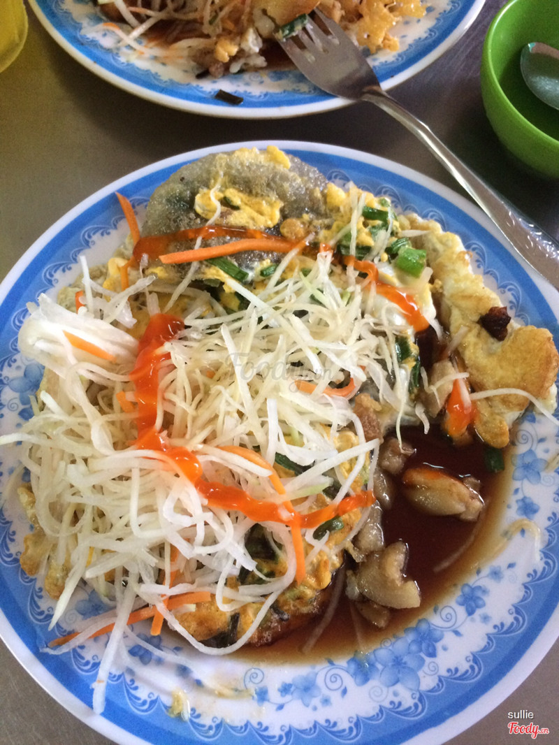 Bánh hẹ kèm trứng (3 cái + 1 trứng/17k)