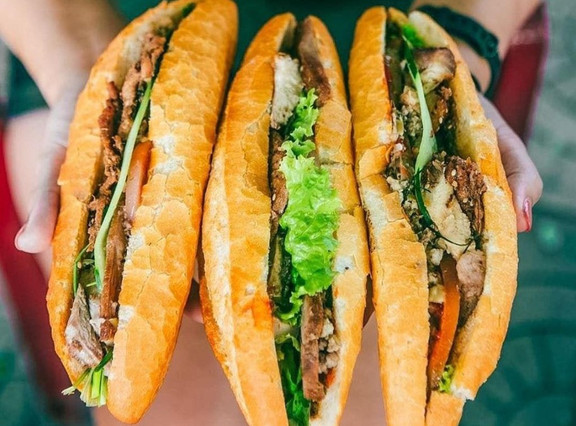 MONACO - Bánh Mì & Cà Phê