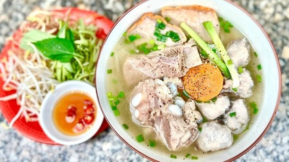 Bún Mọc Sườn Anh Đậu - Cao Đức Lân