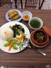 Cơm tấm cá bông lau kho tộ