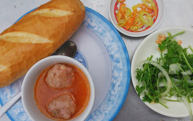 Bánh Mì Xíu Mại Hải Vân - Huỳnh Văn Lũy