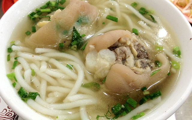 Bánh Canh Giò Heo - Phù Đổng Thiên Vương