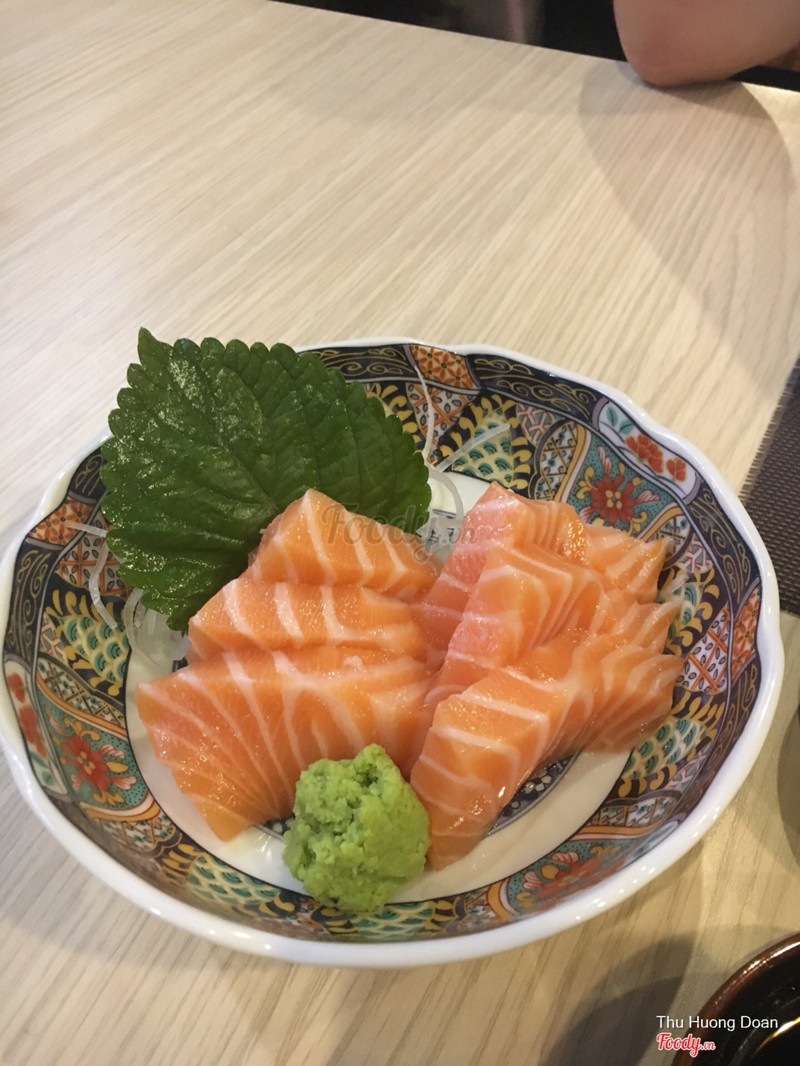 Sashimi cá hồi