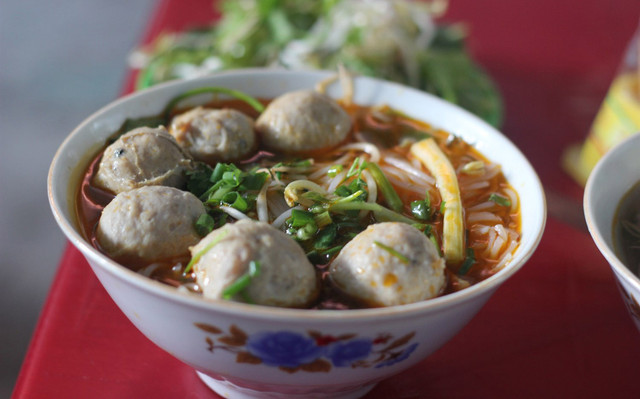 Quán Bún Bà Quế