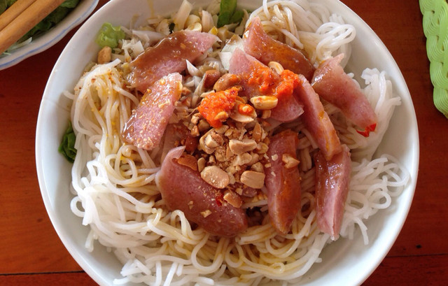 Mai - Mì Bò & Bún Mắm