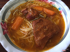 hủ tíu bò kho