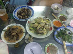 Ngon thật là ngon. Chỉ có điều đông khách quá nên thanh toán tiền cũng lâu quá trời lun :(