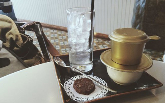 36 - Cafe, Trà Sữa & Xiên Que