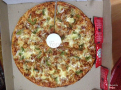 Pizza gà hơi cay