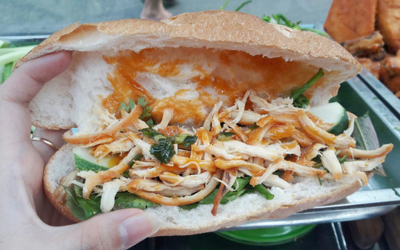 268 - Bánh Mì Gà & Bánh Ngọt