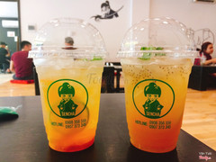 Trà xoài cam chanh và trà cam sả hoa hồng