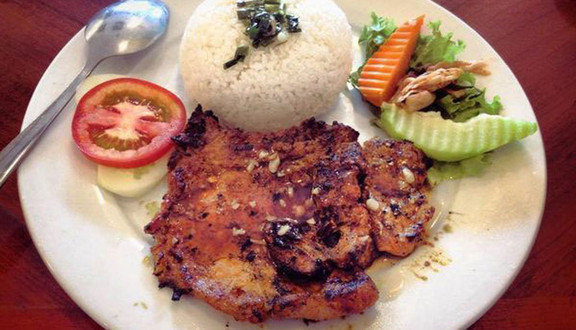 Quán Cơm Tí Cô Nương
