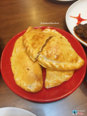 Bánh pasty gà