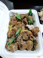 Salty fried chicken cartilage