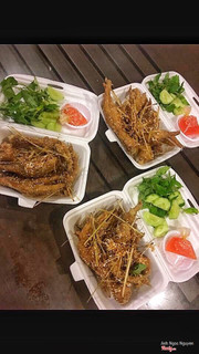 Chân gà rang muối