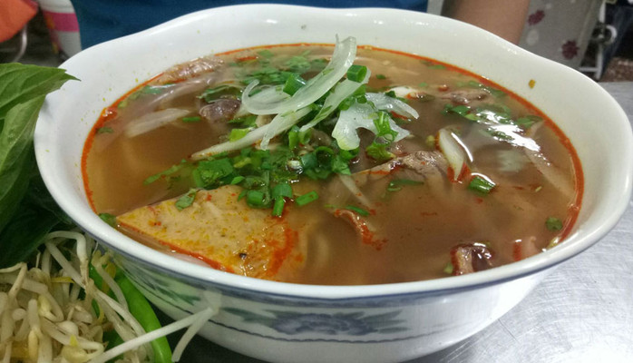 Bún Bò Huế - Đường Số 18