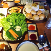 Đồ buffet không phải ra quầy lấy