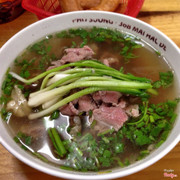 Phở tái gân dừ