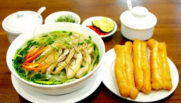 Phở Gà Ta Hưng Nguyên Quán - Phở Gà - 45 Bùi Huy Bích