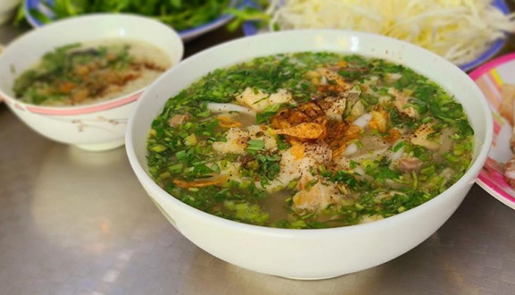 Bánh Canh Cá Lóc O Thủy