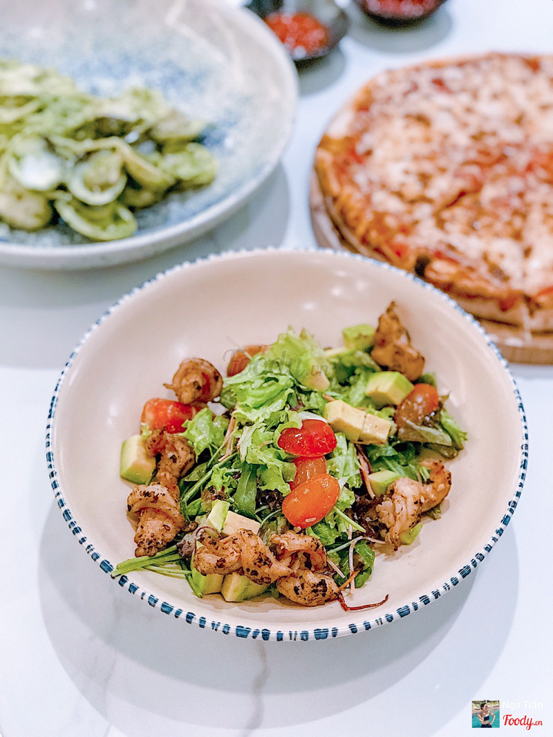 Avocado Rocket Salad