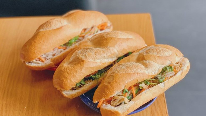 Bánh Mì Cô 3 Sài Gòn - Đường 45