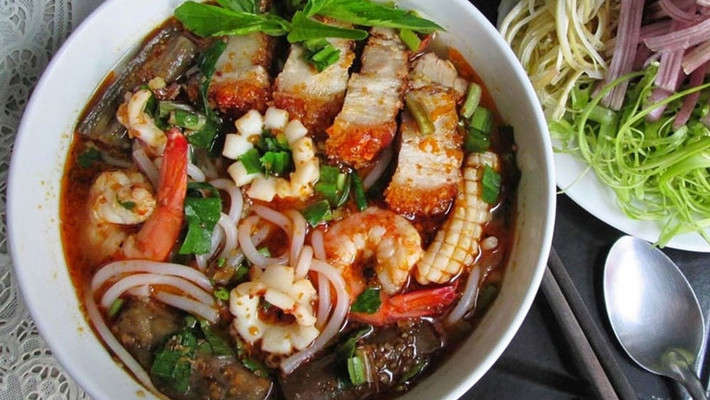 Quán Ăn Vị Sài Gòn - Bánh Canh Cua & Bún Mọc - Khúc Thừa Dụ