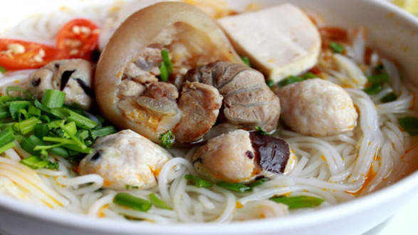 Bún Mọc, Móng Giò & Sườn - THẠCH MINH