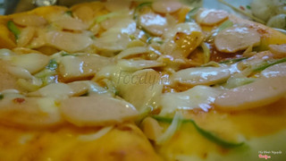 Pizza xúc xích
