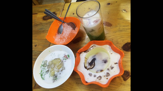 Chè Thái Yom - Ô Chợ Dừa