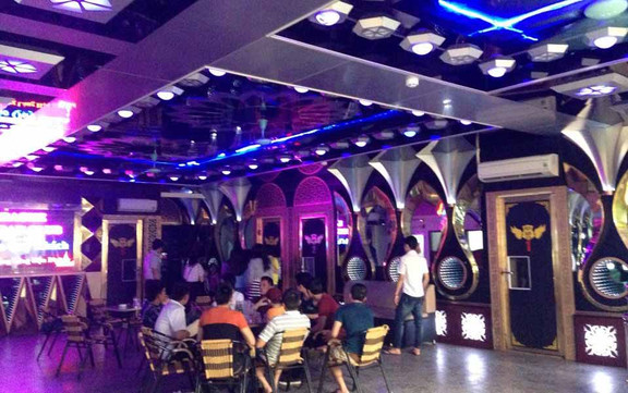 Max Bar Karaoke - Hậu Dưỡng