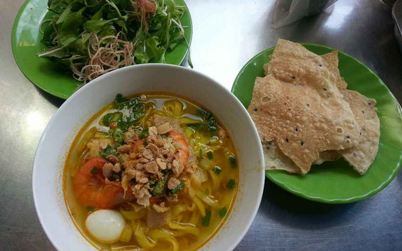 Hữu Nghị - Bún Bò & Mì Quảng