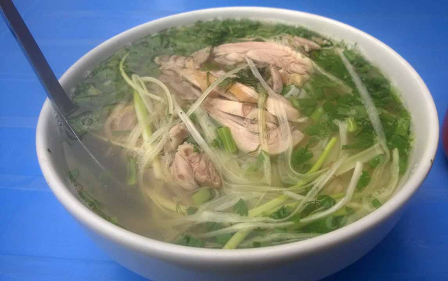 Quán Lan - Phở Gà Đồi, Bún Thang