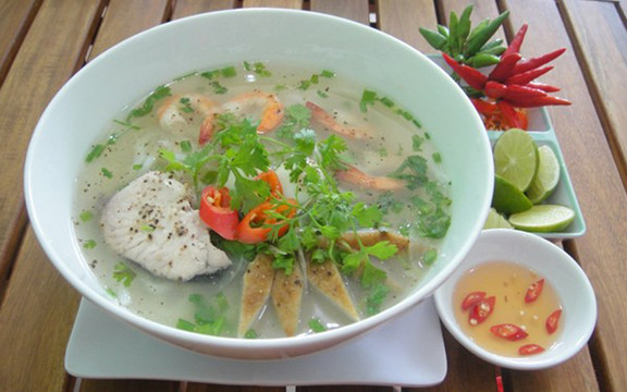 Nha Trang Feeling - Bánh Canh Chả Cá