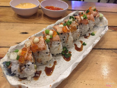 Roll crazy salmon