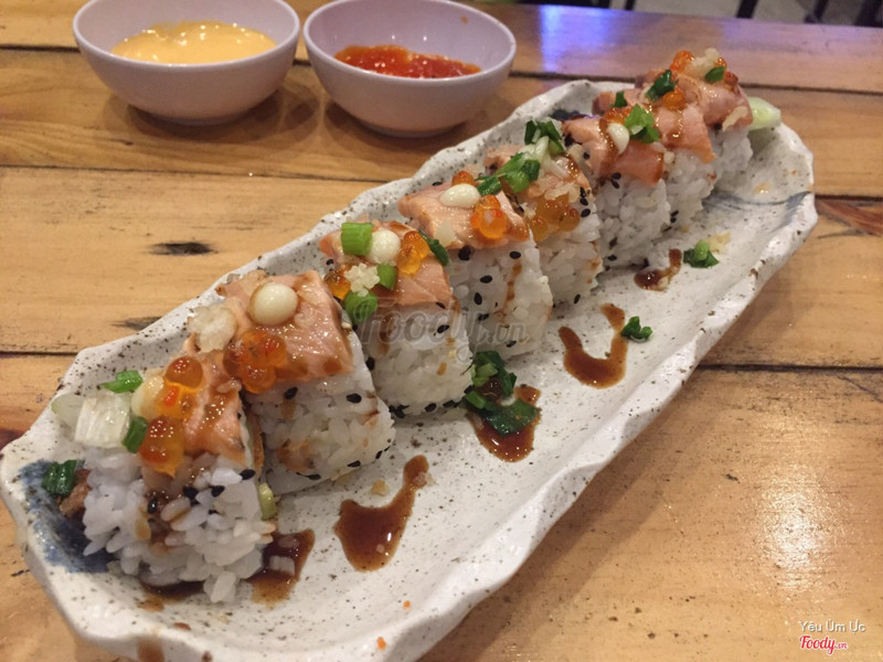 Roll crazy salmon