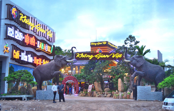 Không Gian Việt Restaurant