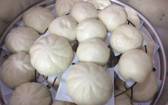 Ông Quánh - Bánh Bao