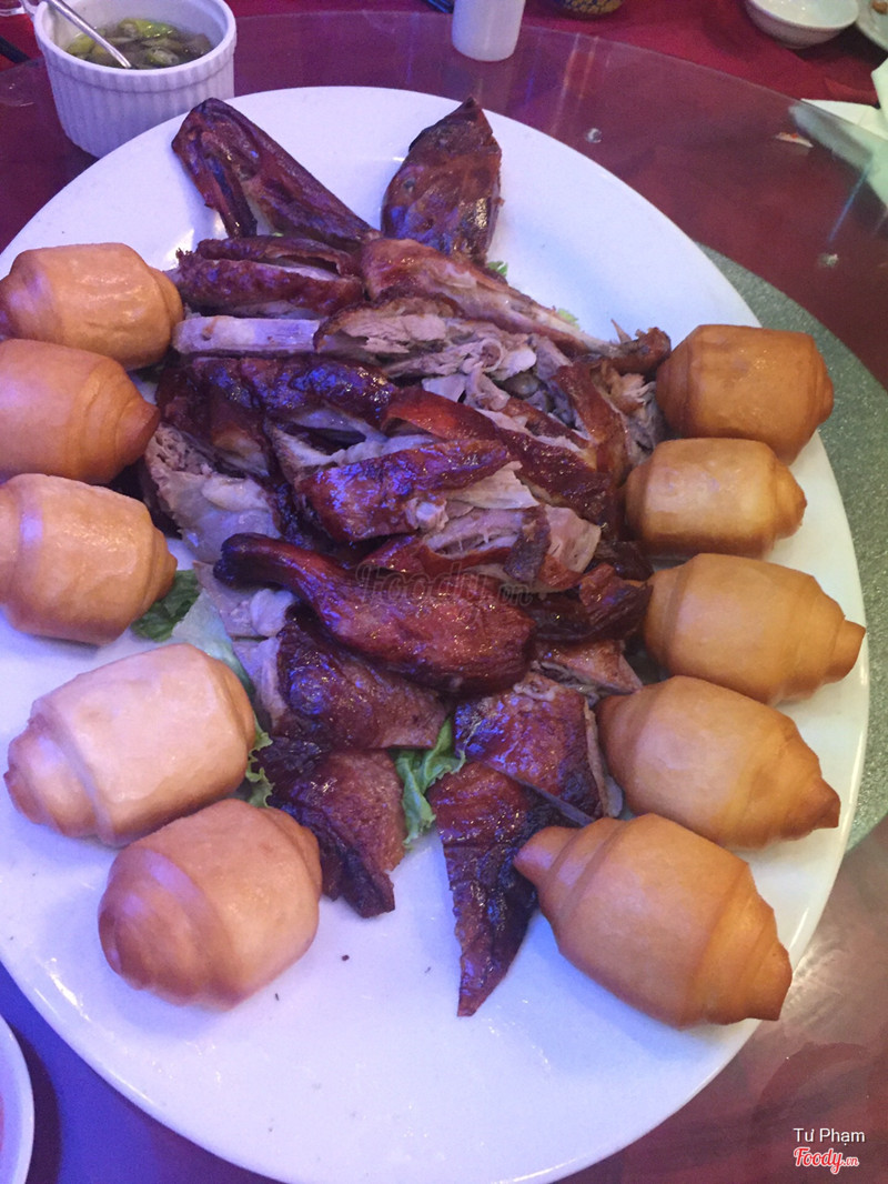 vịt quay bánh bao
